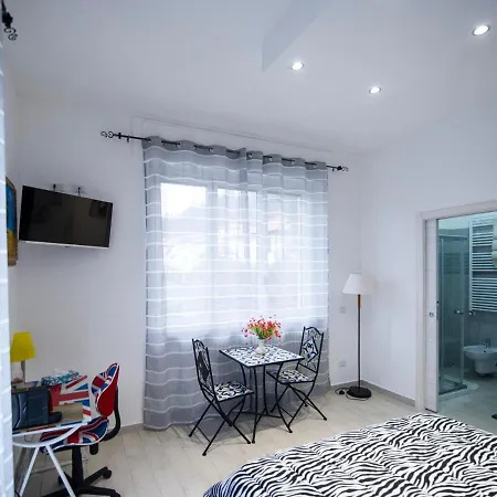 Il Melograno Pensión Como