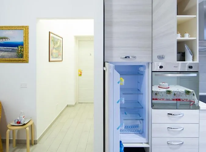 ゲストハウス Il Melograno 3*